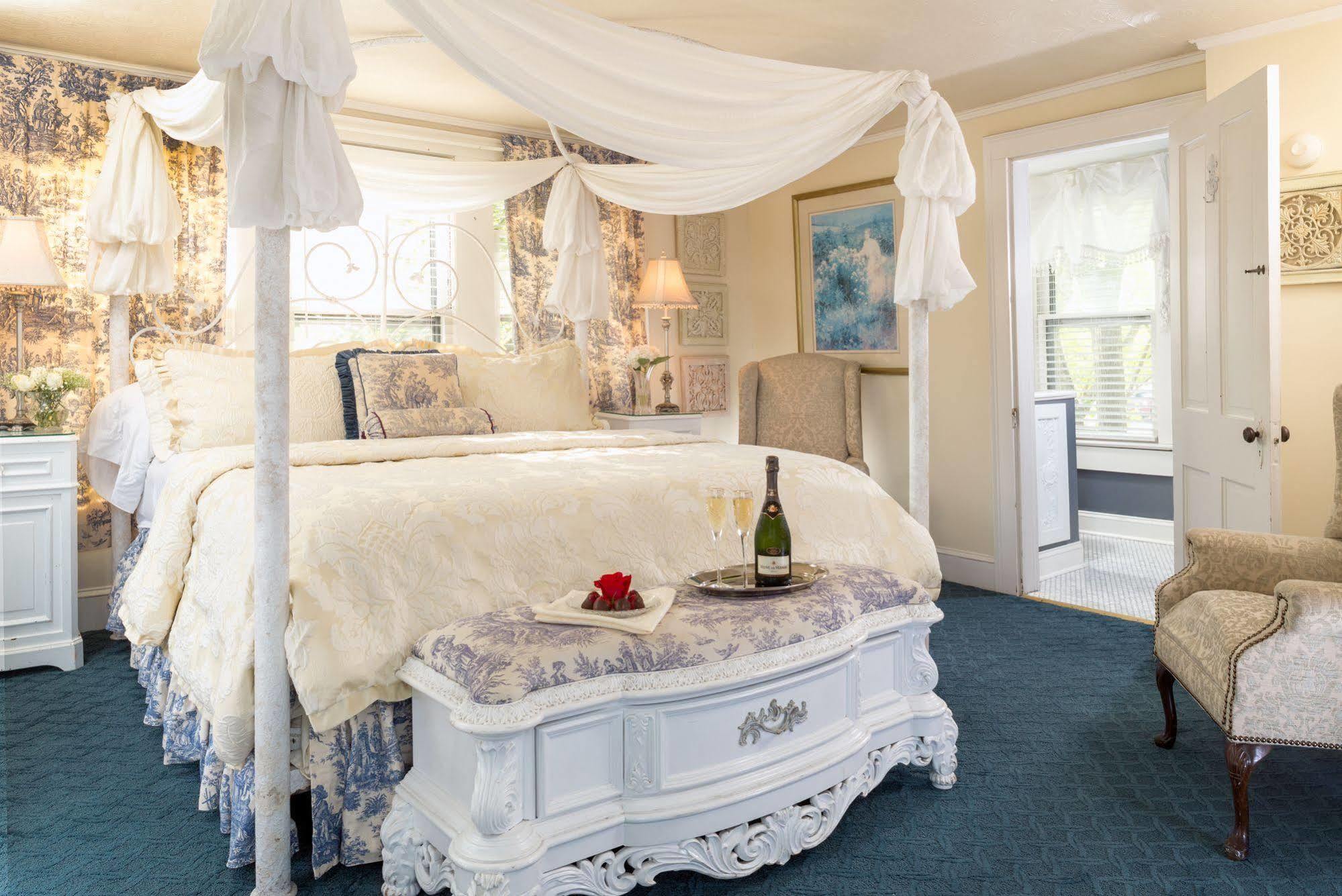 The Aerie Bed & Breakfast New Bern Eksteriør bilde