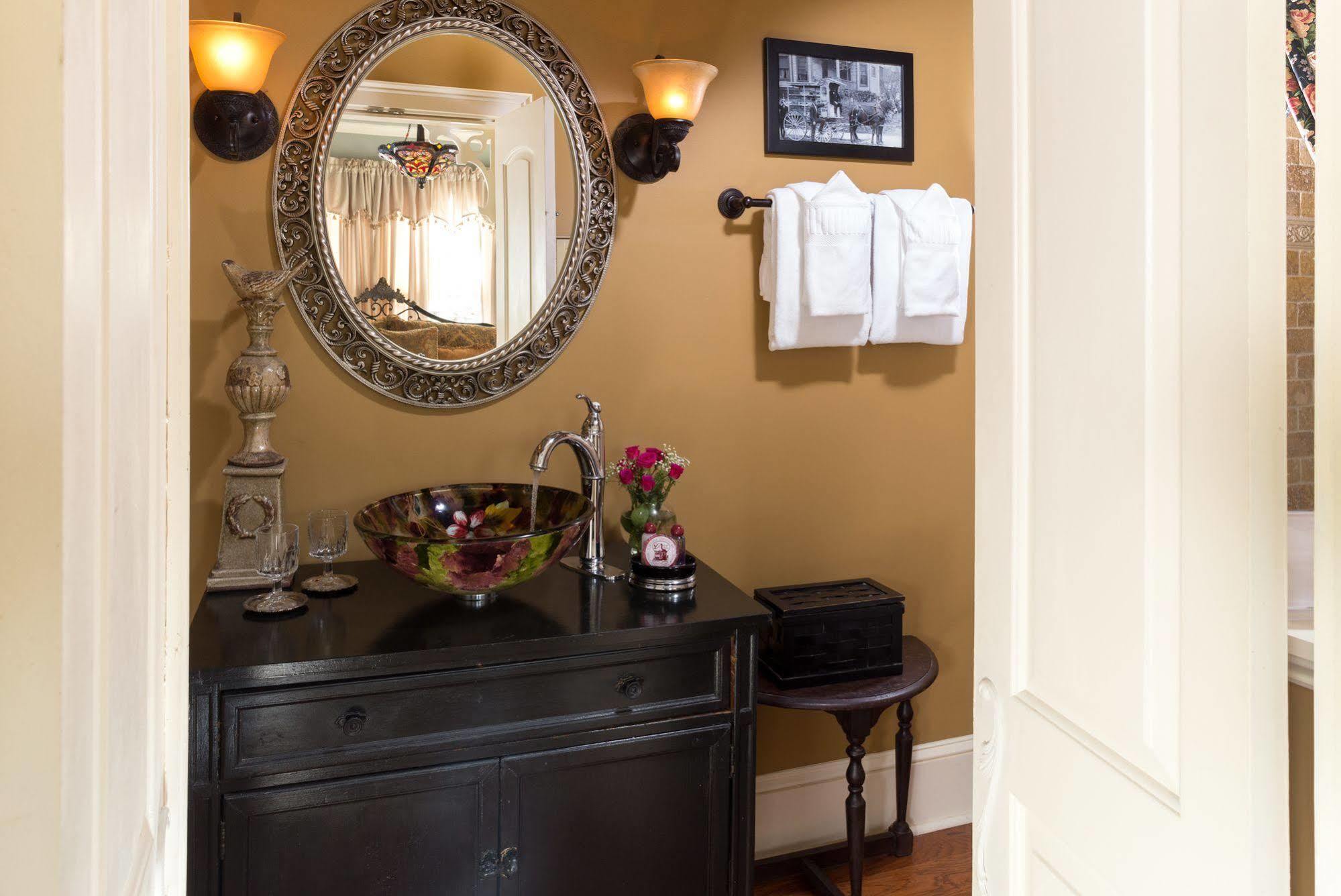 The Aerie Bed & Breakfast New Bern Eksteriør bilde